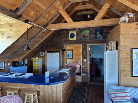 Tavern Suite